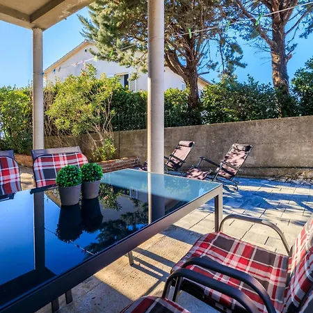 公寓 Cozy With Sea View 诺维·维诺多尔斯基