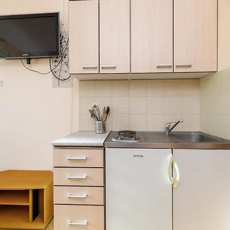 Cozy With Sea View Apartment Novi Vinodolski